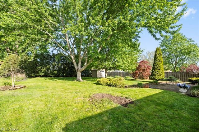 35671 Chesterfield Drive, North Ridgeville, OH 44039