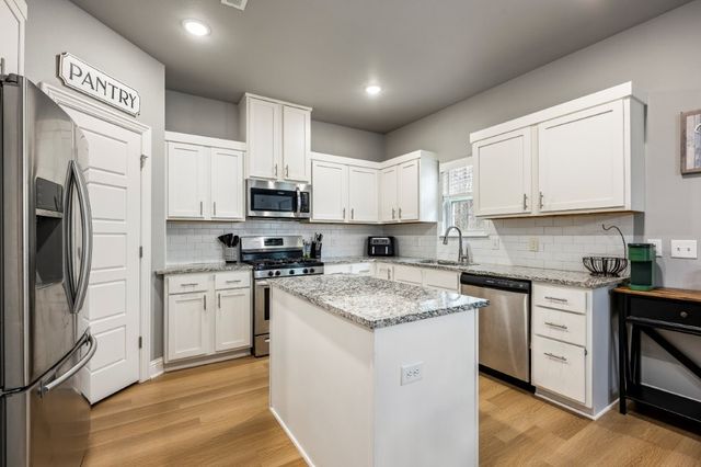 4411 SW Bison Street, Bentonville, AR 72713