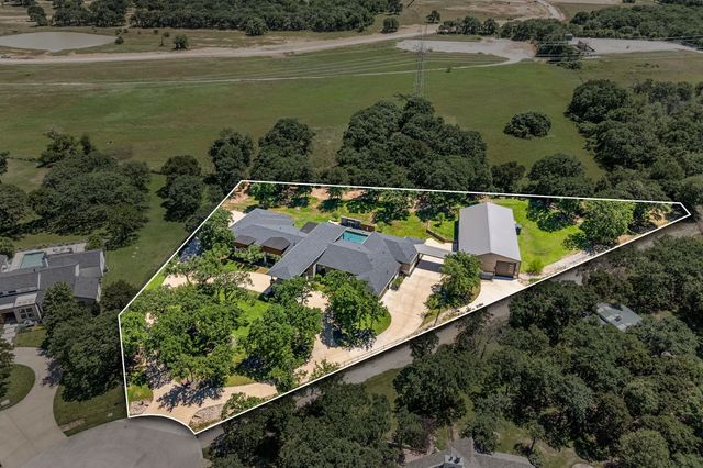 916 Dove Creek Court, Bartonville, TX 76226