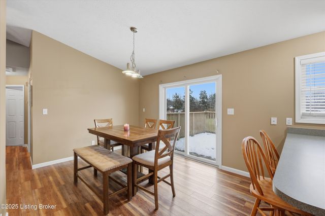 7001 Derby Dr, Crestwood, KY 40014