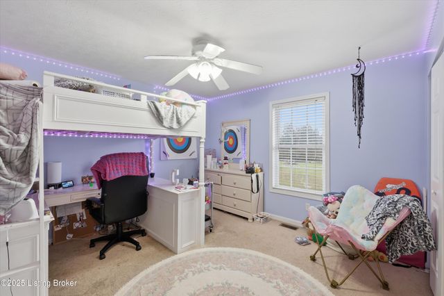 7001 Derby Dr, Crestwood, KY 40014