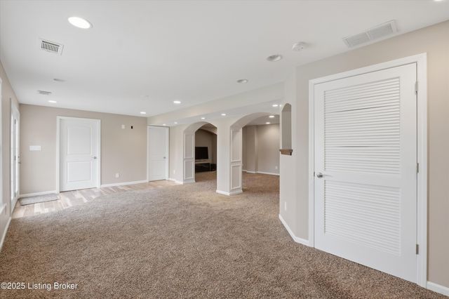 7001 Derby Dr, Crestwood, KY 40014