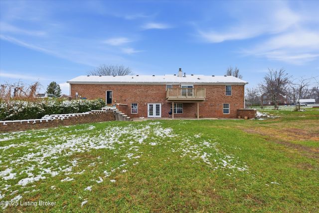 7001 Derby Dr, Crestwood, KY 40014