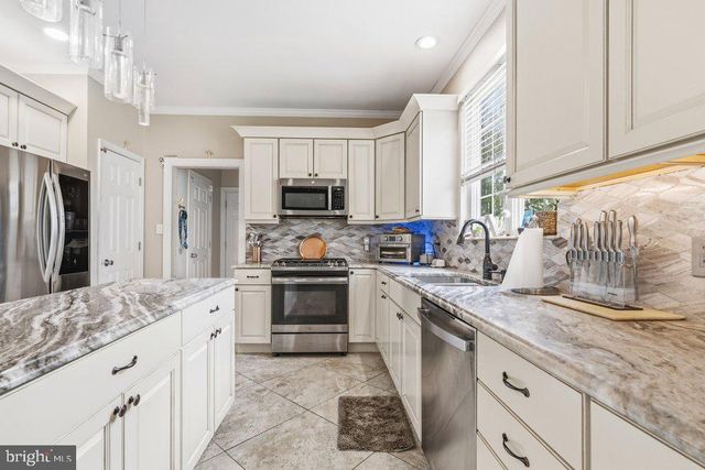 32 MEADOW LN, Pottstown, PA 19465