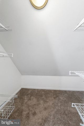 32 MEADOW LN, Pottstown, PA 19465