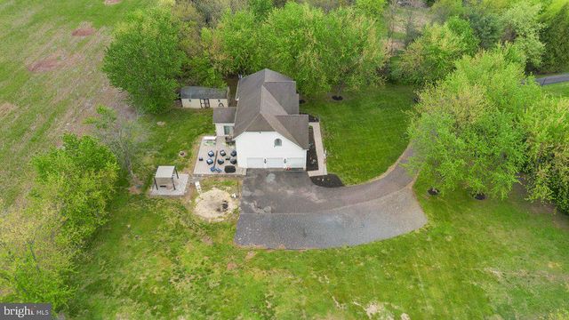 32 MEADOW LN, Pottstown, PA 19465