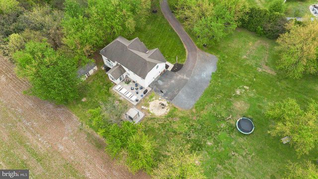 32 MEADOW LN, Pottstown, PA 19465