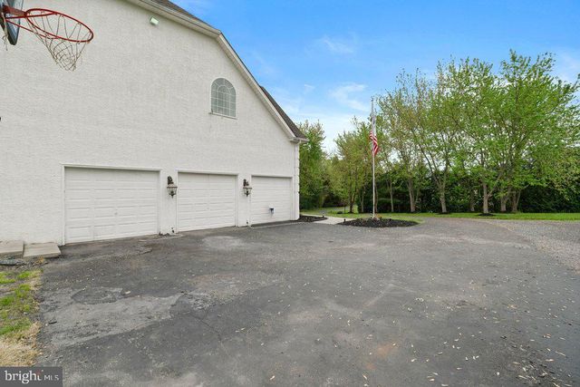 32 MEADOW LN, Pottstown, PA 19465