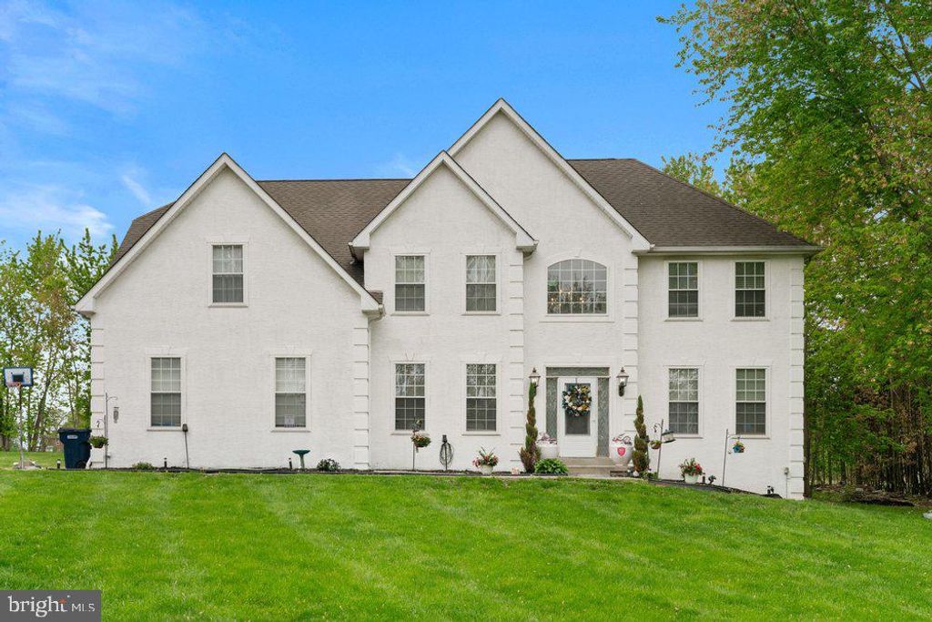 32 MEADOW LN, Pottstown, PA 19465
