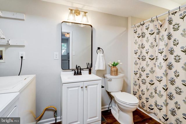 445 CHARLES CIR, York, PA 17406