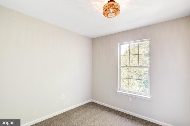 445 CHARLES CIR, York, PA 17406