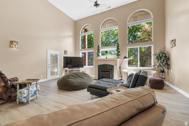 6 N SHADY LN, Salem, UT 84653