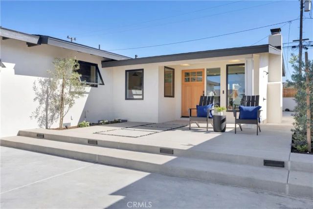 900 Catalina Avenue, Seal Beach, CA 90740