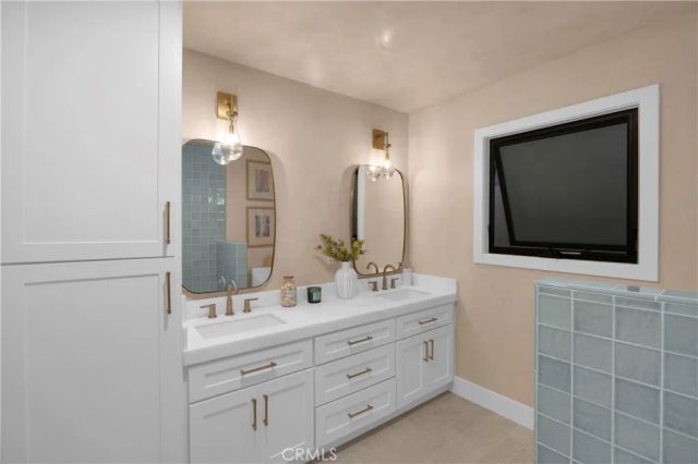 900 Catalina Avenue, Seal Beach, CA 90740