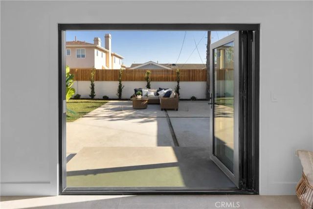 900 Catalina Avenue, Seal Beach, CA 90740