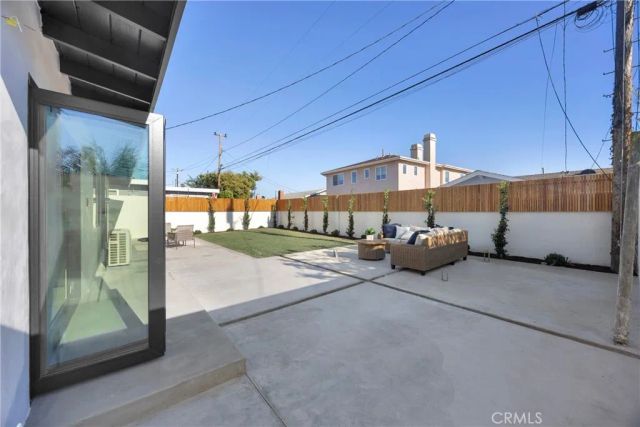 900 Catalina Avenue, Seal Beach, CA 90740