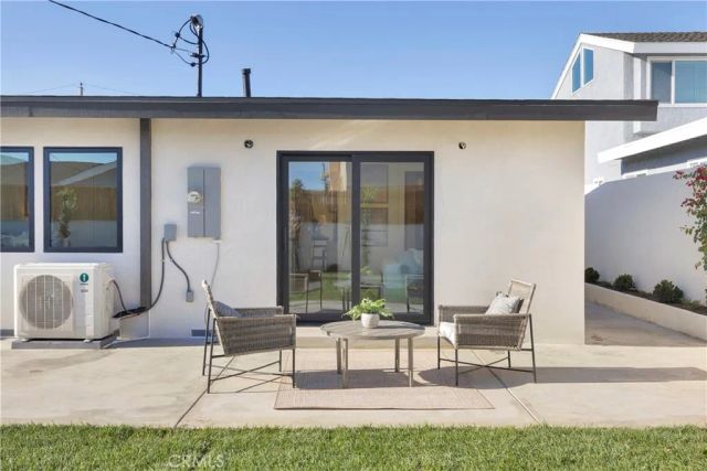 900 Catalina Avenue, Seal Beach, CA 90740