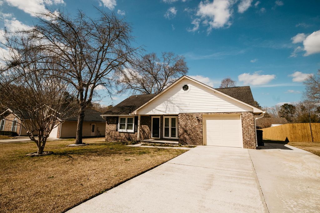 318 Jennie Street, Goose Creek, SC 29445