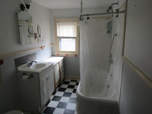 615 Clark Avenue, Owosso, MI 48867