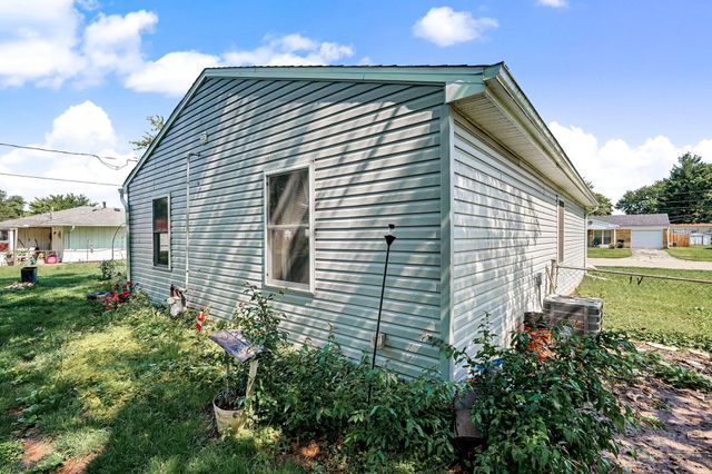 37 Weinland Street 37 Weinland Street, New Carlisle, OH 45344