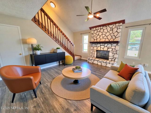 4316 PILGRIM Way, Jacksonville, FL 32257