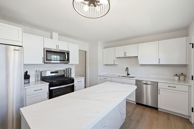 17800 Central Park Avenue, Country Club Hills, IL 60478