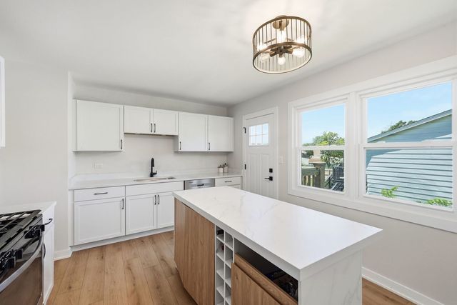 17800 Central Park Avenue, Country Club Hills, IL 60478
