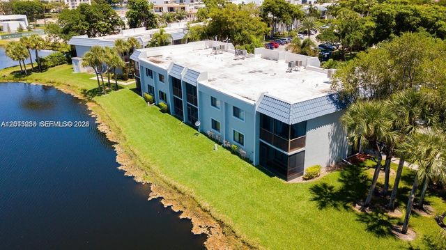 16561 Blatt Blvd 201, Weston, FL 33326