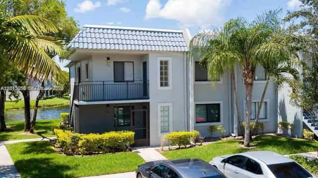 16561 Blatt Blvd 201, Weston, FL 33326