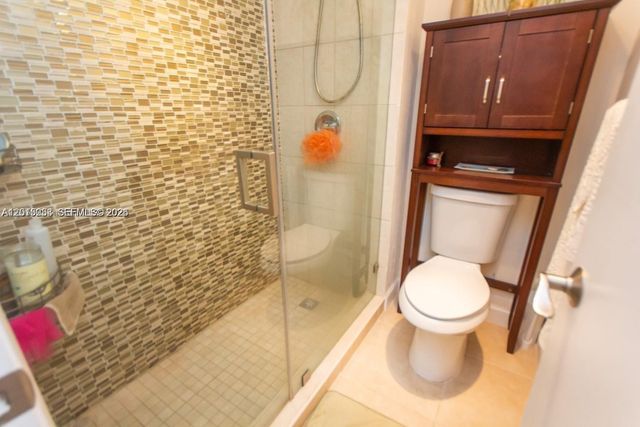16561 Blatt Blvd 201, Weston, FL 33326