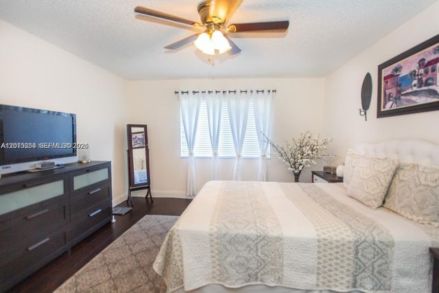 16561 Blatt Blvd 201, Weston, FL 33326