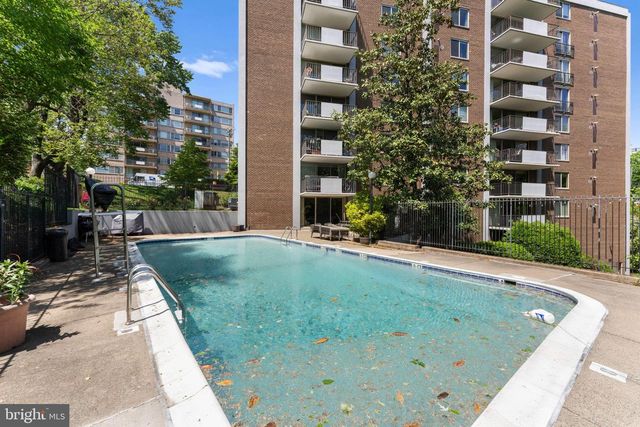 1515 S ARLINGTON RIDGE RD #402, Arlington, VA 22202