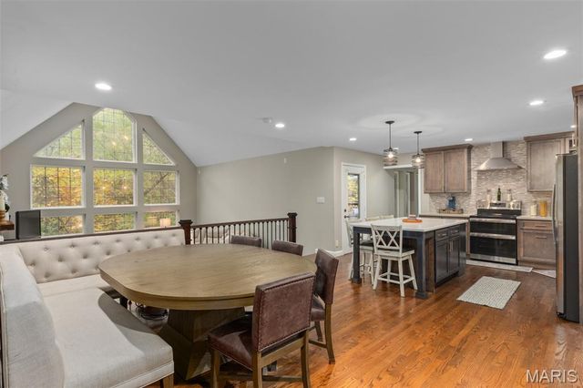 2 Deer Hollow Lane, Litchfield, IL 62056