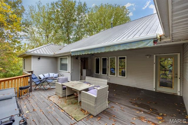 2 Deer Hollow Lane, Litchfield, IL 62056