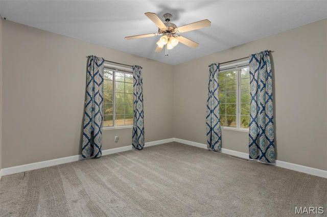 2 Deer Hollow Lane, Litchfield, IL 62056