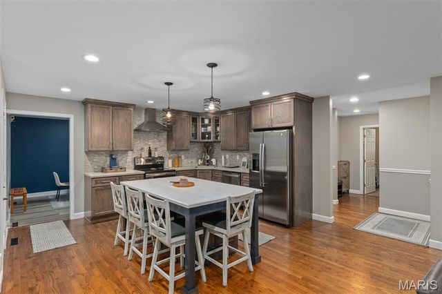 2 Deer Hollow Lane, Litchfield, IL 62056