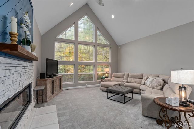 2 Deer Hollow Lane, Litchfield, IL 62056