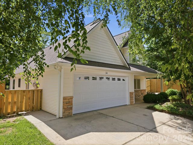 45 Beekeeper Trail, Swannanoa, NC 28778
