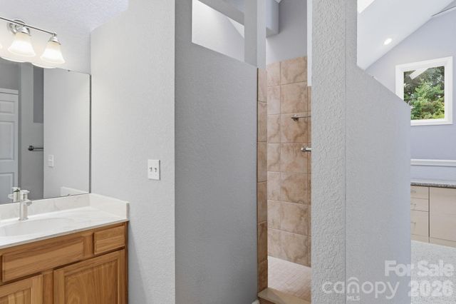 45 Beekeeper Trail, Swannanoa, NC 28778