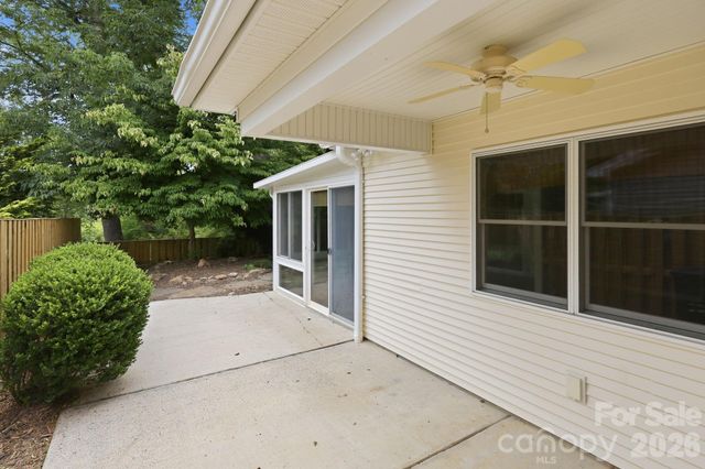 45 Beekeeper Trail, Swannanoa, NC 28778