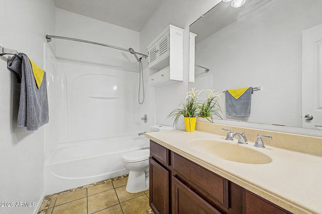 7307 N 73RD Drive, Glendale, AZ 85303