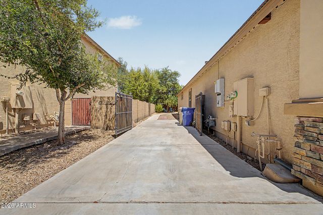 7307 N 73RD Drive, Glendale, AZ 85303