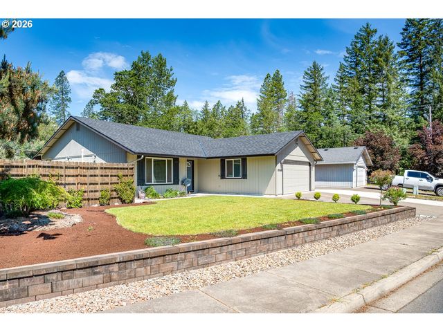 87660 TREK Dr, Veneta, OR 97487