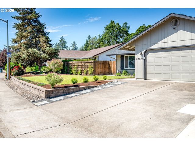 87660 TREK Dr, Veneta, OR 97487