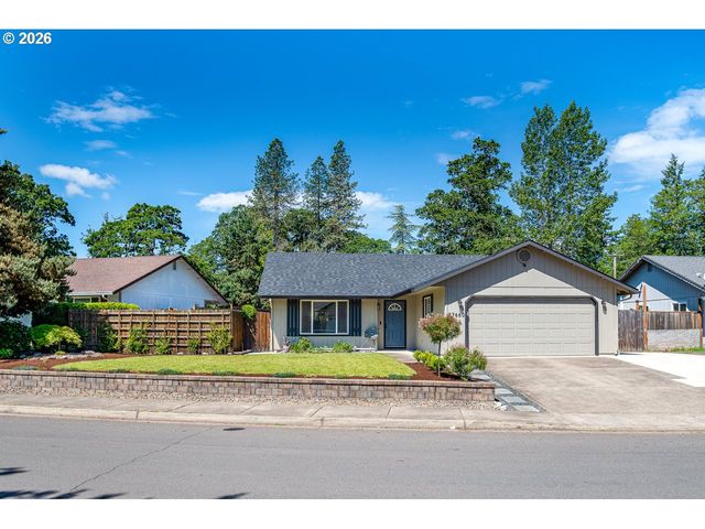 87660 TREK Dr, Veneta, OR 97487