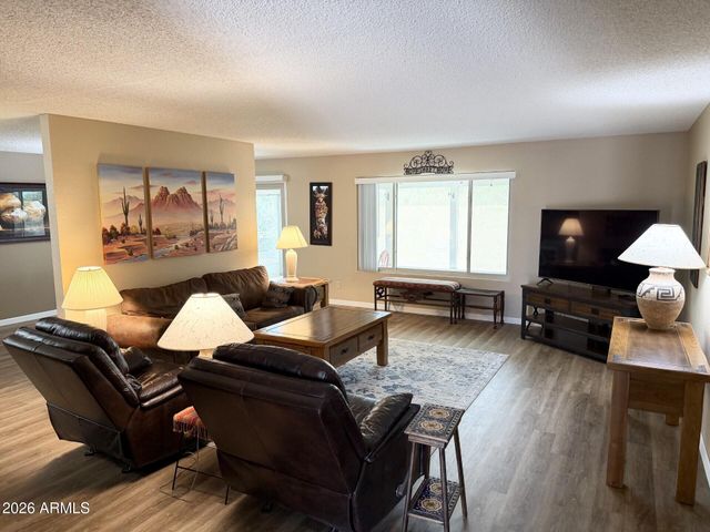 8343 E EMELITA Avenue, Mesa, AZ 85208