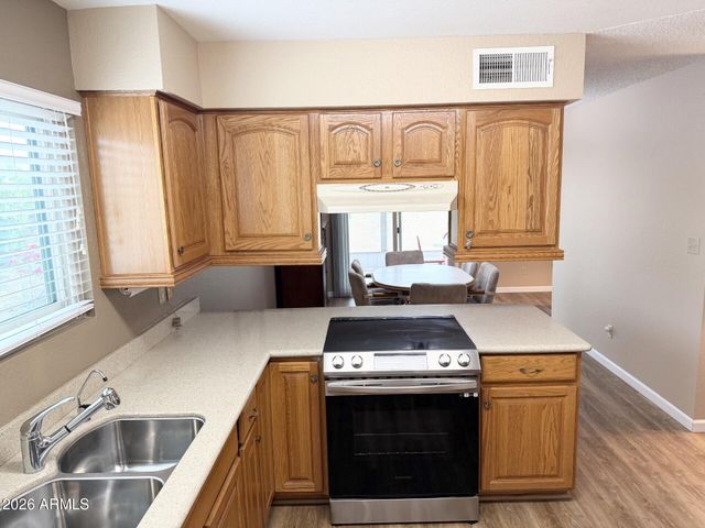 8343 E EMELITA Avenue, Mesa, AZ 85208