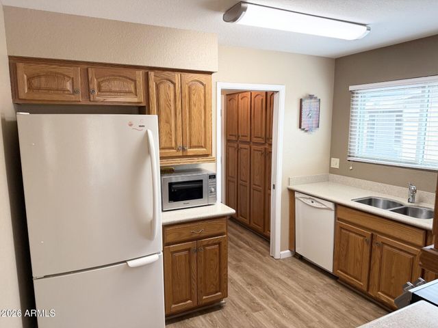 8343 E EMELITA Avenue, Mesa, AZ 85208