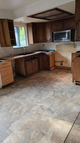 15101 Wonderland Boulevard, Redding, CA 96003