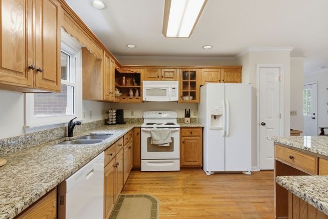 8270 Bethlehem Rd, Springfield, TN 37172